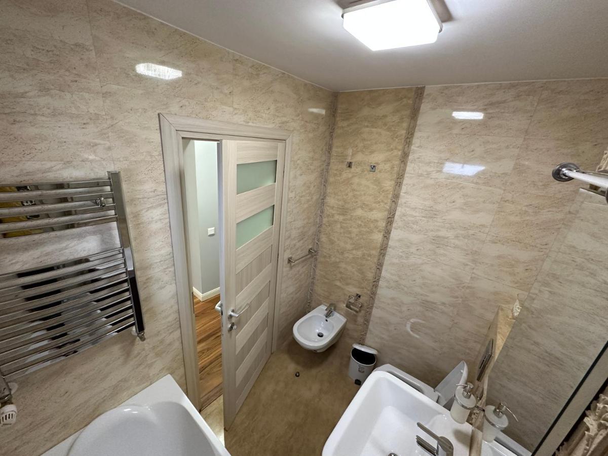 Page3 Apartament Tergovistye Kültér fotó