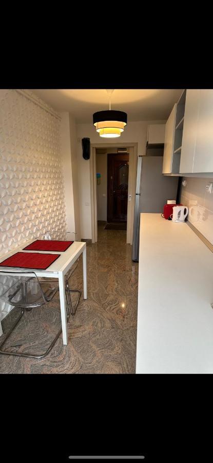 Page3 Apartament Tergovistye Kültér fotó